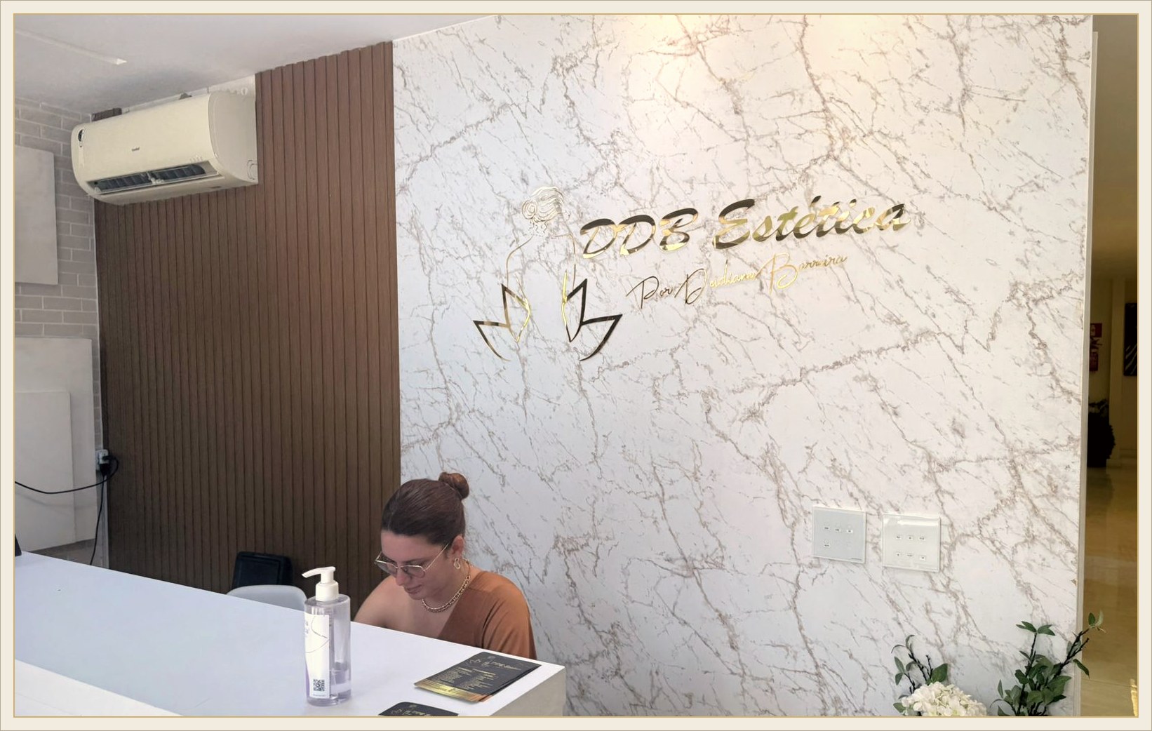 Recepção da clínica DDB Estética em Vila Velha, ES